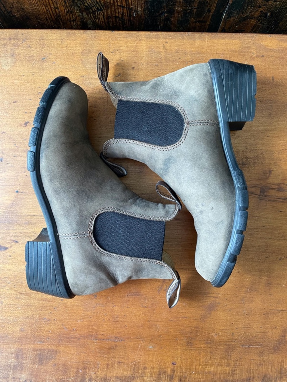 Blundstone 1677 Rustic Brown Chelsea Boots Women's 7.5 US - Picture 12 of 13